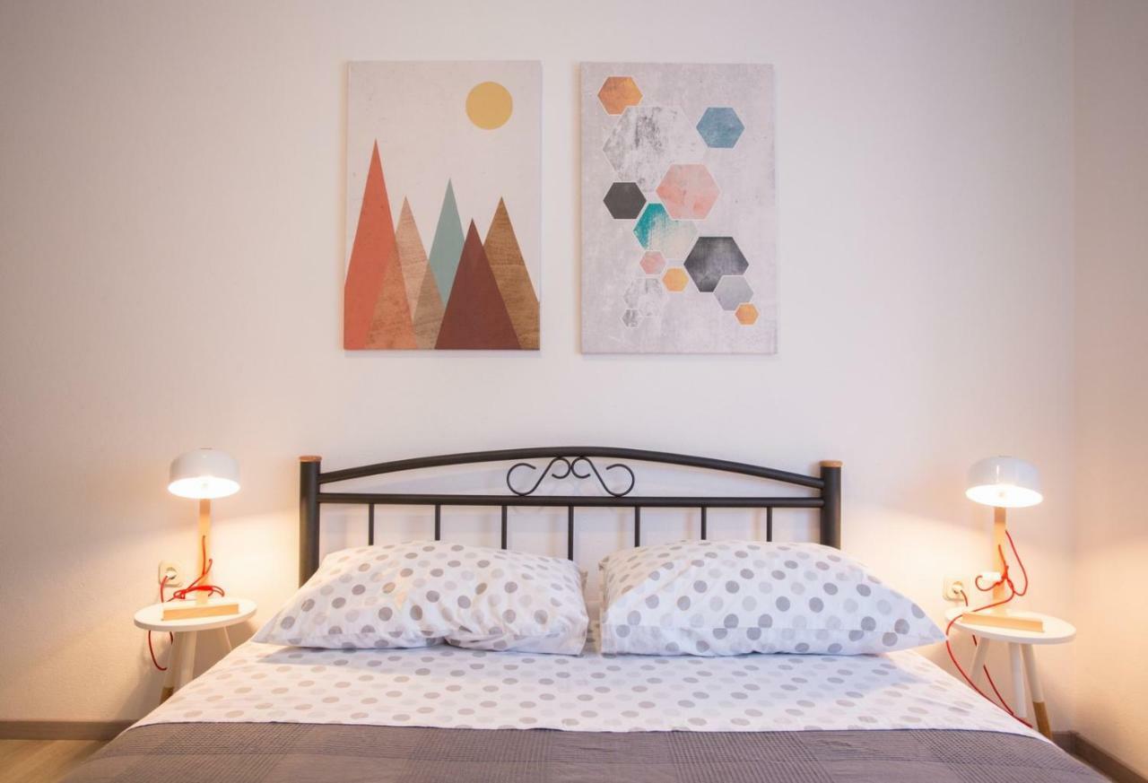 Apartments Zambarlin 코미자 외부 사진