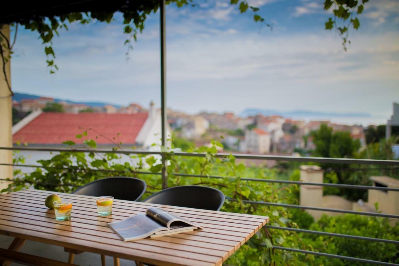Apartments Zambarlin 코미자 외부 사진